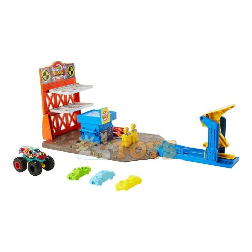 Hot Wheels Monster Trucks HFB12 Explosive Station játékkészlet